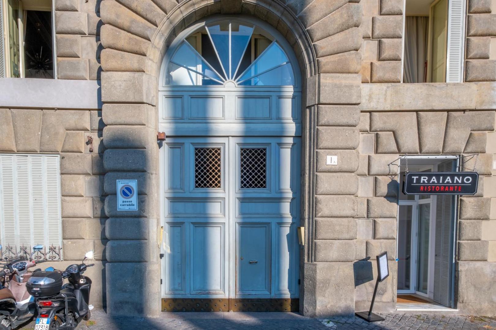 Elegant And Luxury Apartment @Altare Della Patria روما المظهر الخارجي الصورة